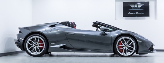 Lamborghini Huracan Spyder side